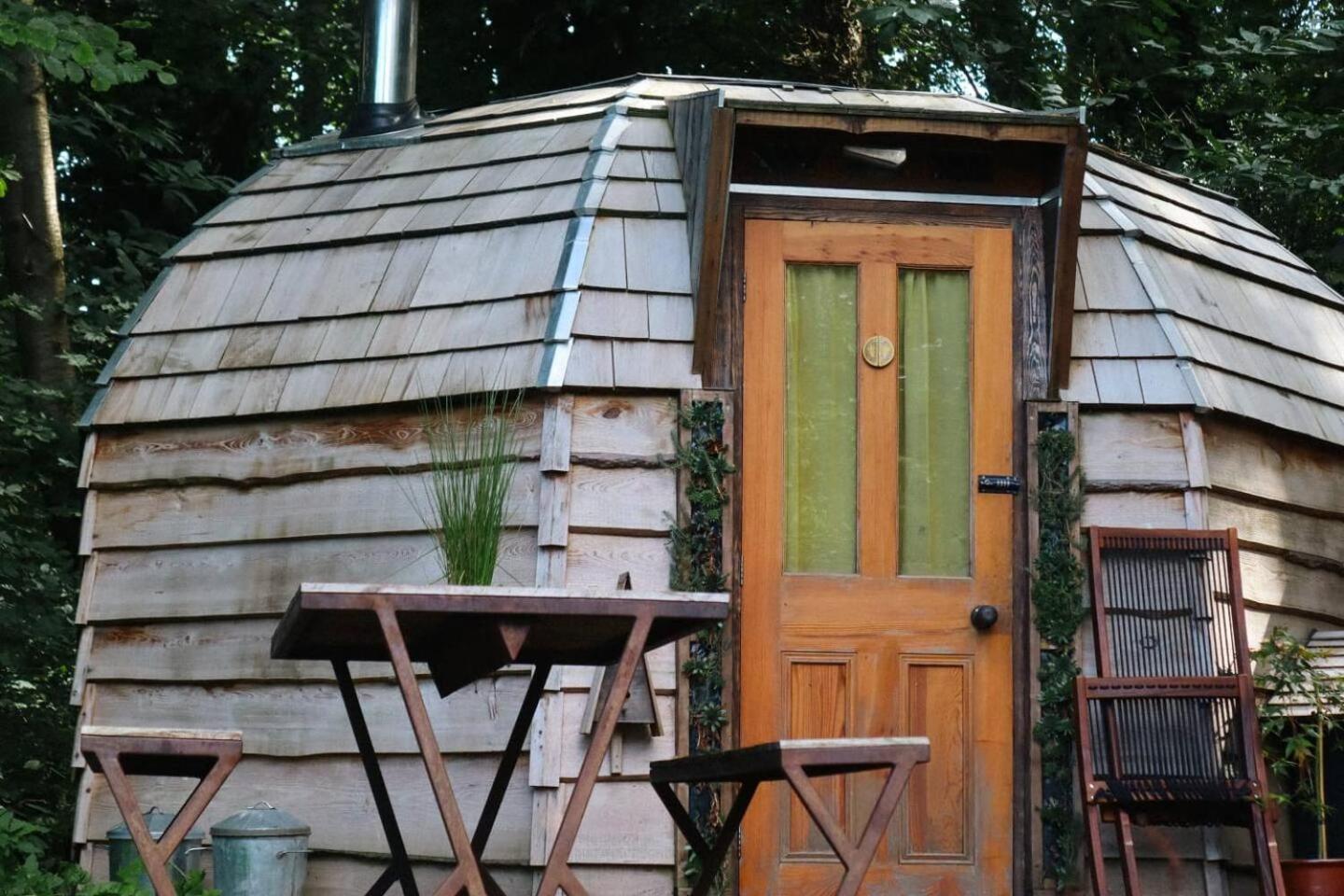 Oku Wooden Pod, Newburgh Priory Estate * York